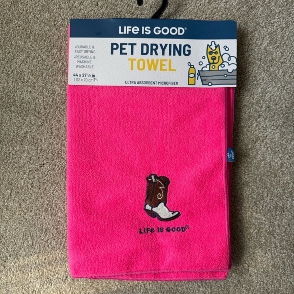 NWT Life is Good hot pink pet drying towel with cowboy boot embroidered on front